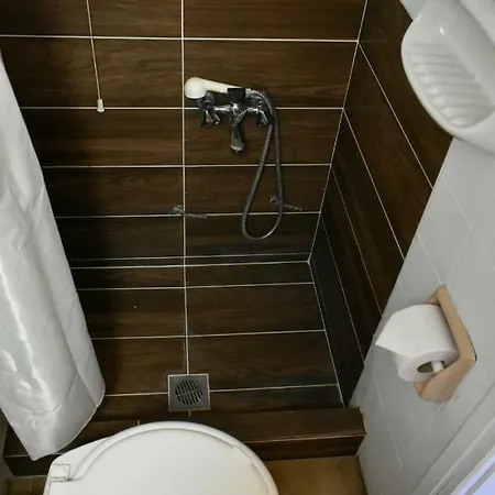 Hotel Leto 2*